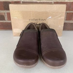 Clarks Cora Giny Taupe Leather Round Toe Zipper Loafers Women's US size 9M